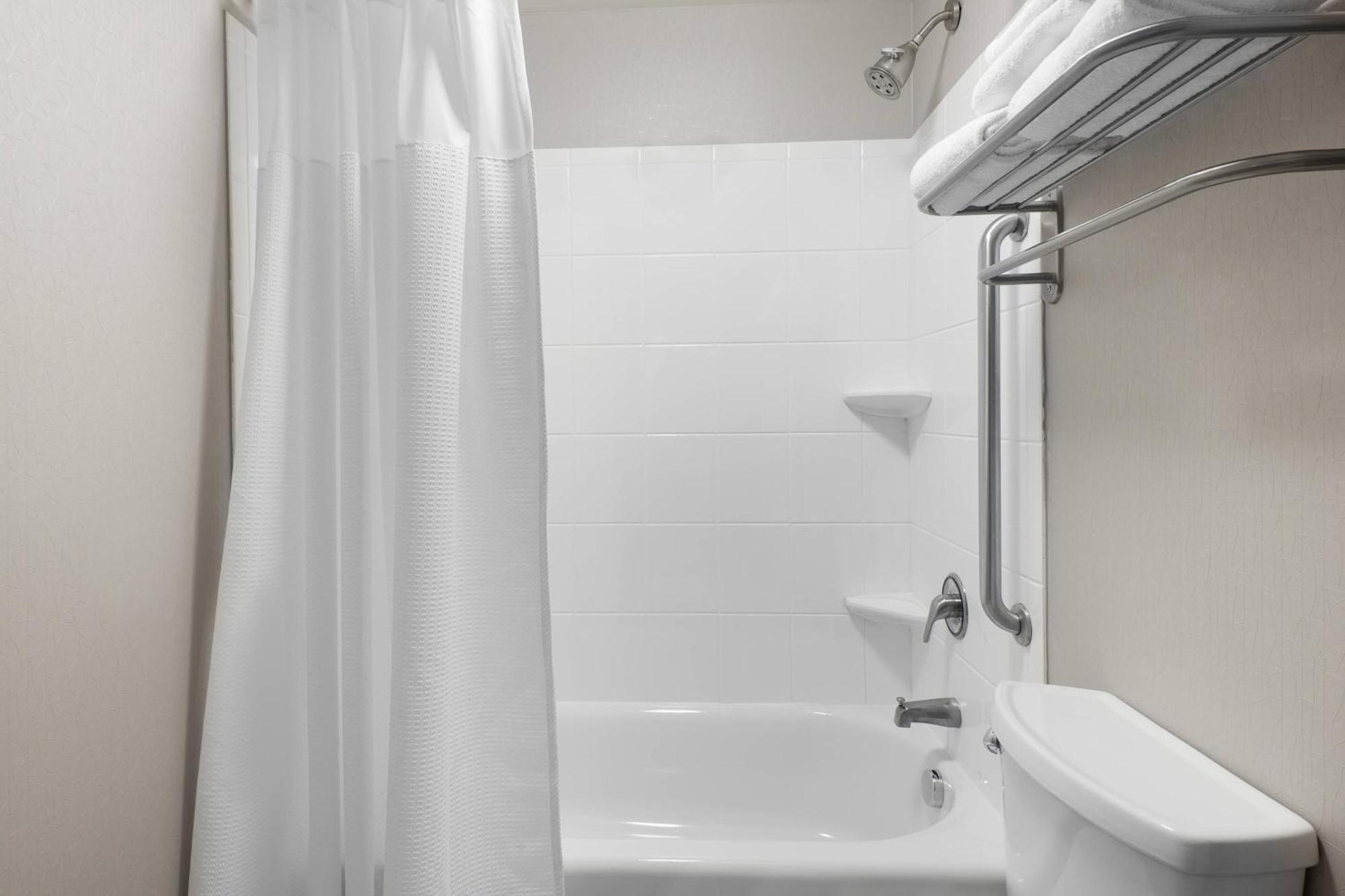 Springhill Suites By Marriott Wheeling Triadelphia Area Exteriör bild