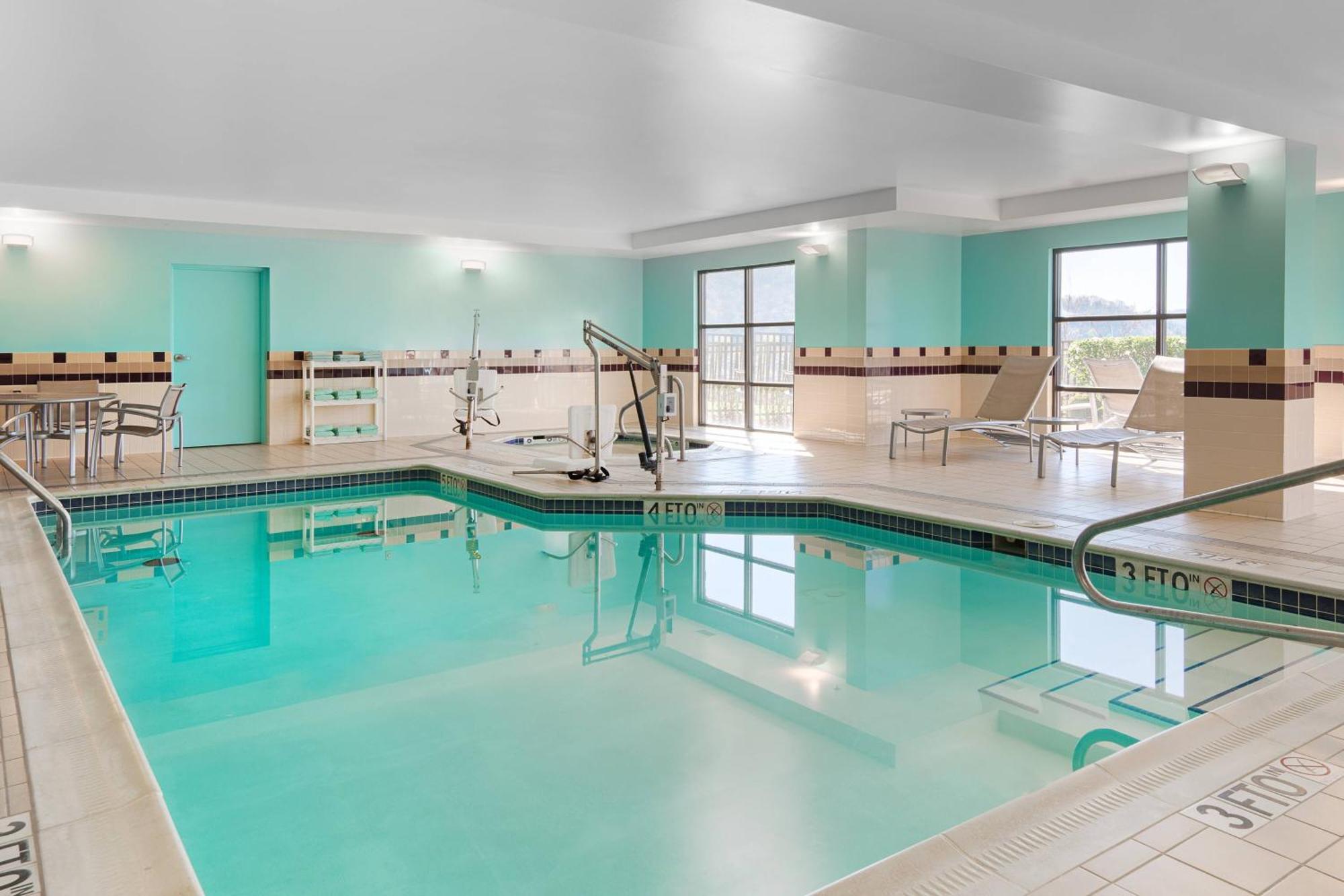 Springhill Suites By Marriott Wheeling Triadelphia Area Exteriör bild