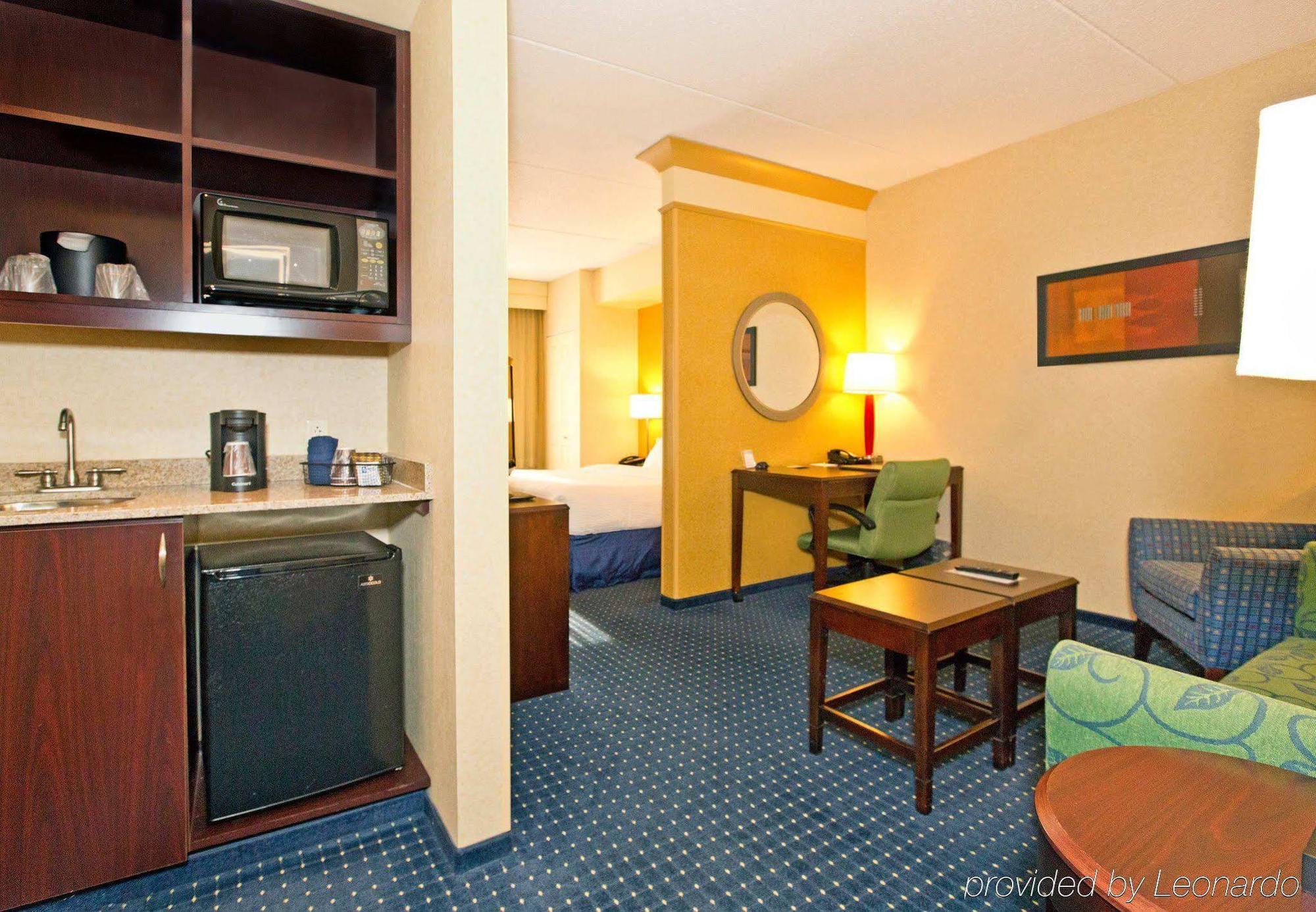 Springhill Suites By Marriott Wheeling Triadelphia Area Exteriör bild