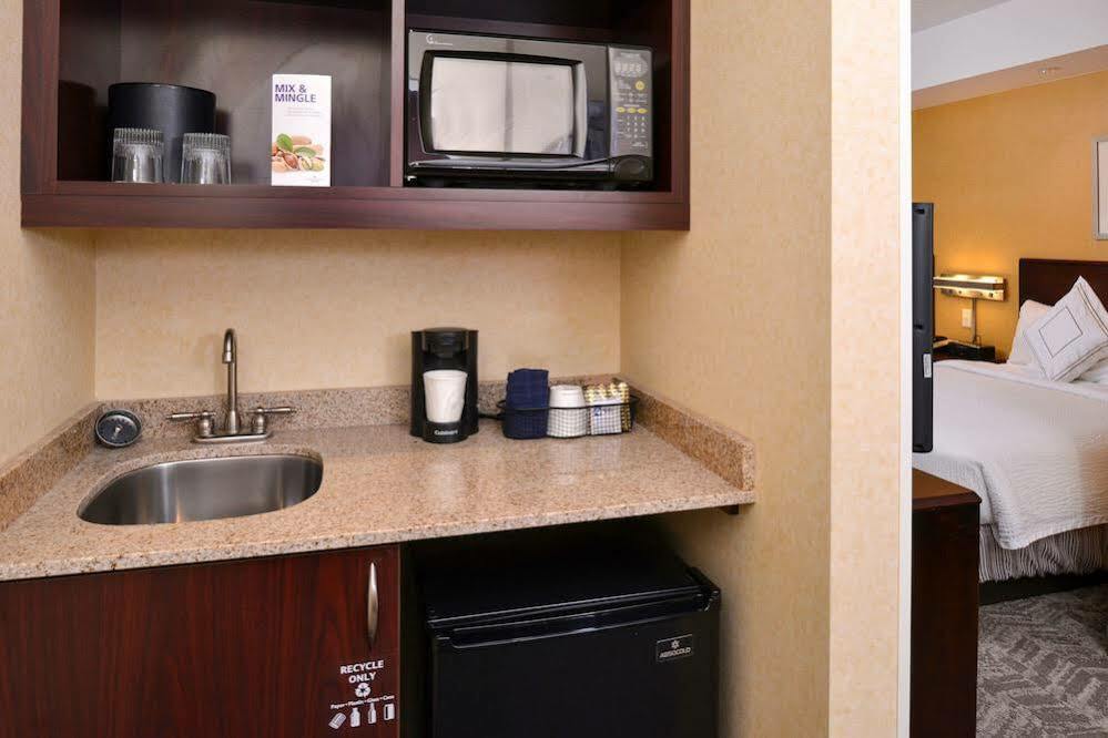 Springhill Suites By Marriott Wheeling Triadelphia Area Exteriör bild